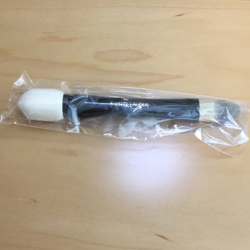 Estée Lauder Dual End Makeup Foundation Brush, new, never opened.